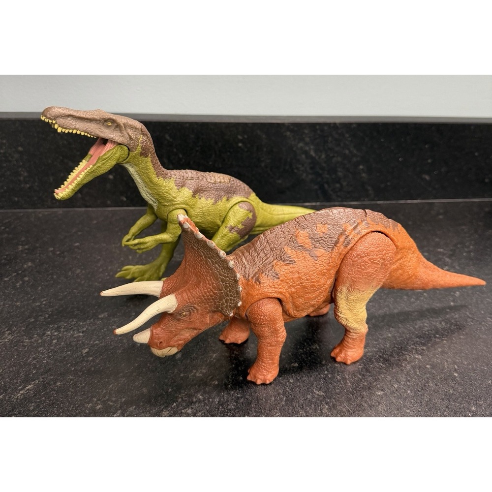 Jurassic World Mattel Dinosaur Lot Triceratops Sound & Spinosaurus Action Figure